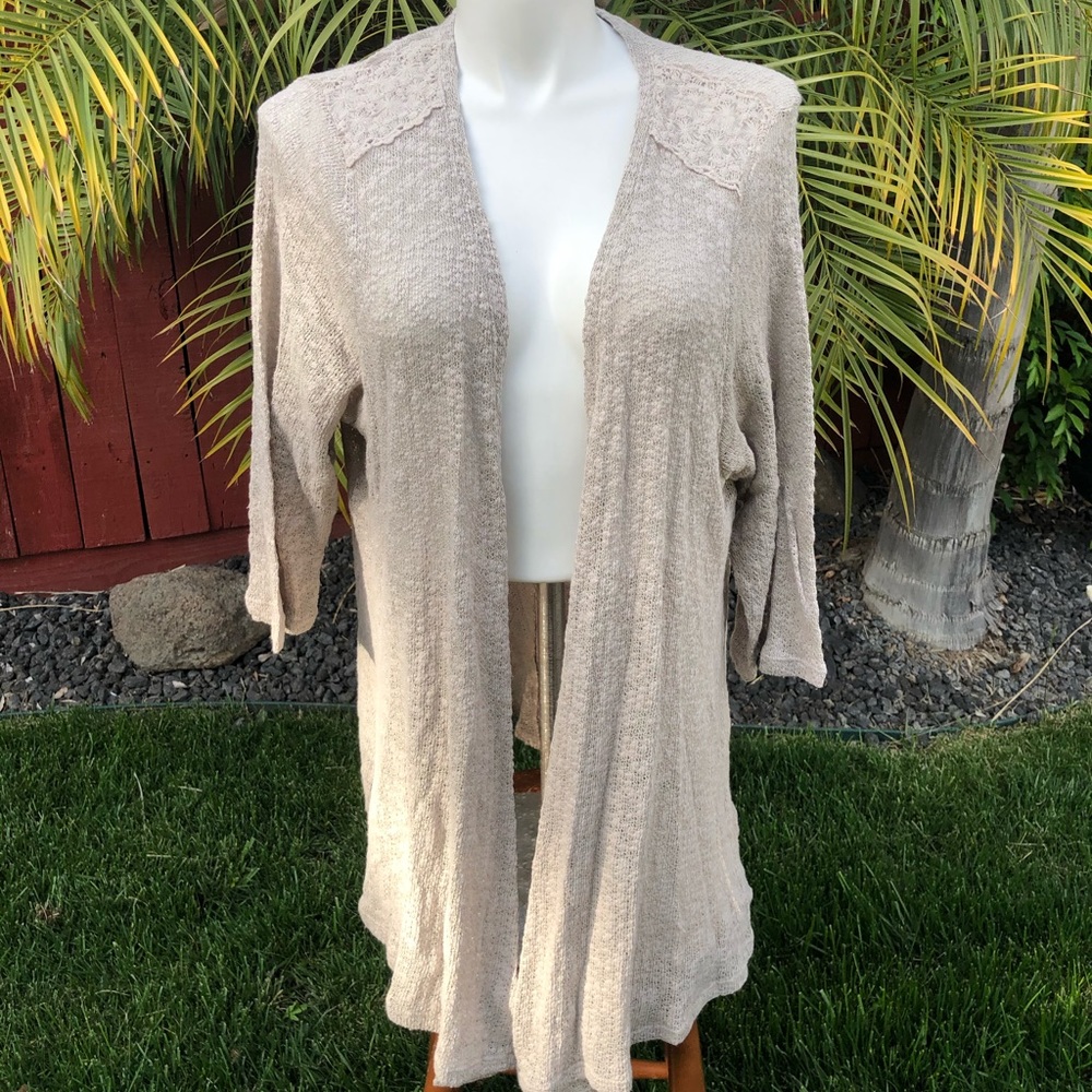 NWT Avenue Cardigan Grayish/Tan Color Size 30/32
